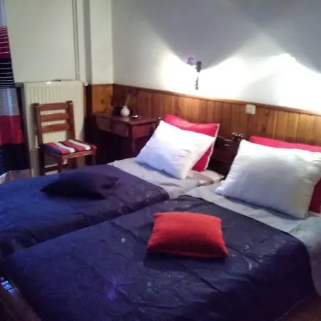 Pettite Morfo 2* Skiathos Town
